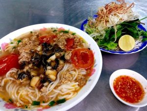 Bún riêu cô Phượng ở Phan Rang - ăn sáng ở Phan Rang